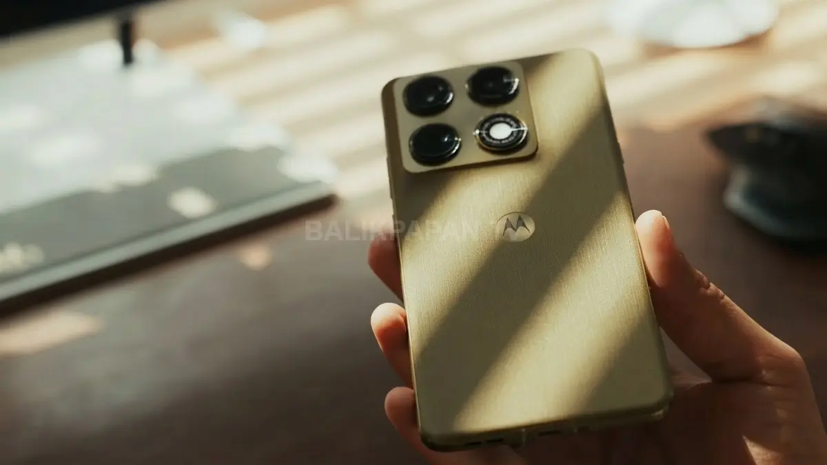 Motorola G06 Power unggulkan baterai 7.000 mAh, sementara Edge 70 Pro membawa AMOLED 144 Hz dan charging 90 watt (BTV/AI)