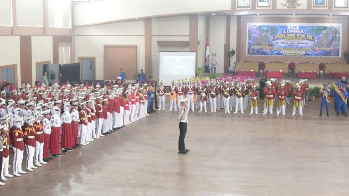 LOMBA POLISI CILIK: Ratusan siswa SD mengikuti launching PKS dalam rangka HUT Polisi Lalu Lintas ke-71. (DOK. AHMAD MAKI/KP)