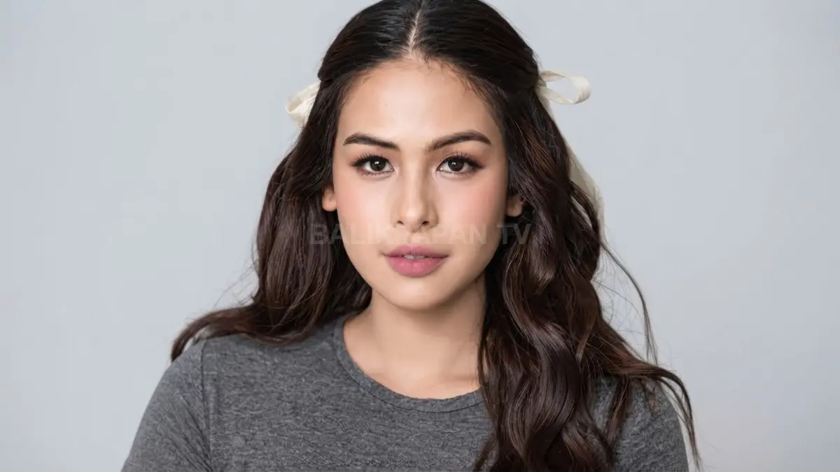 Konten mindfulness Maudy Ayunda menuai kritik soal privilese dan pengalaman masyarakat terdampak, hingga ia kembali menyampaikan permintaan maaf.