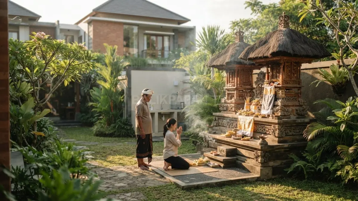 Sanggah menjadi ruang suci keluarga untuk persembahyangan, menegaskan nilai spiritual dalam tata rumah tradisional Bali. (BTV/AI)