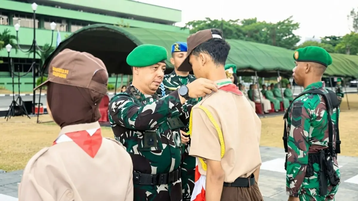 Pangdam VI/Mlw membuka kegiatan LDKS SMP, SMA, dan SMK Kartika V-1 Balikpapan Tahun Ajaran 2026/2027. (Dok. Suyono/BALPOS)