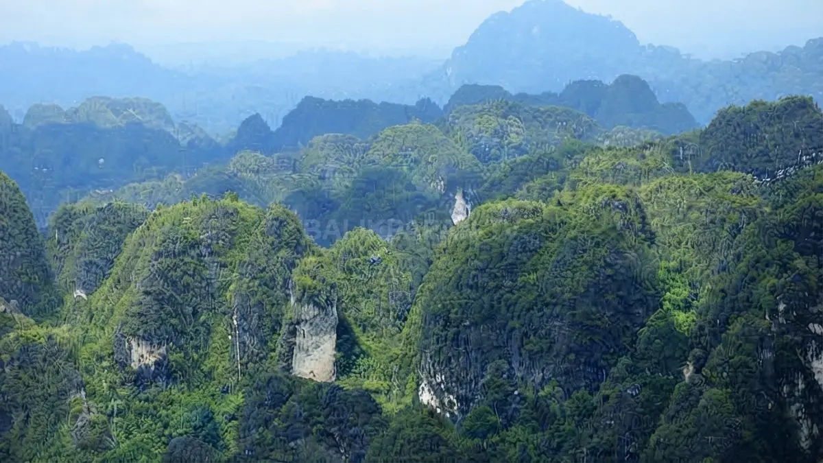 Bentang karst Sangkulirang-Mangkalihat menyimpan warisan geologi, biodiversitas, budaya, dan potensi wisata berkelanjutan. (BTV/AI)