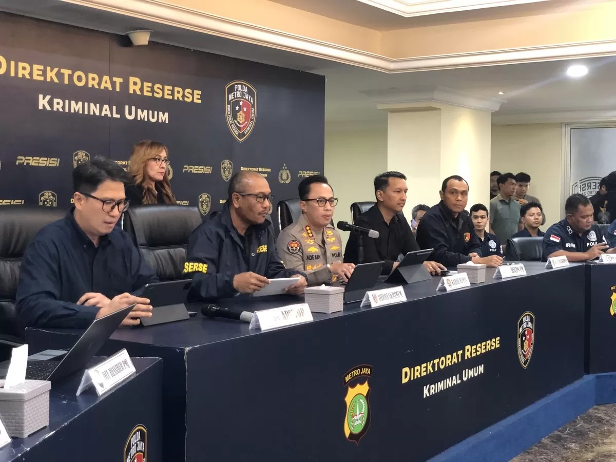 Press conference pengungkapan kasus kematian Diplomat Muda Kemlu ADP.