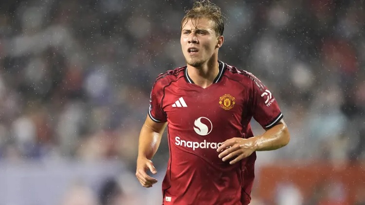 Striker Man United, Rasmus Hojlund. (Sumber: sportingnews.com)