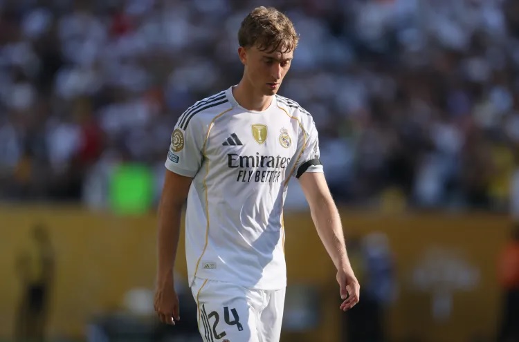 Dean Huijsen, pemain bertahan Real Madrid. (Sumber: Richard Sellers/Sportsphoto/Allstar via Getty Images)