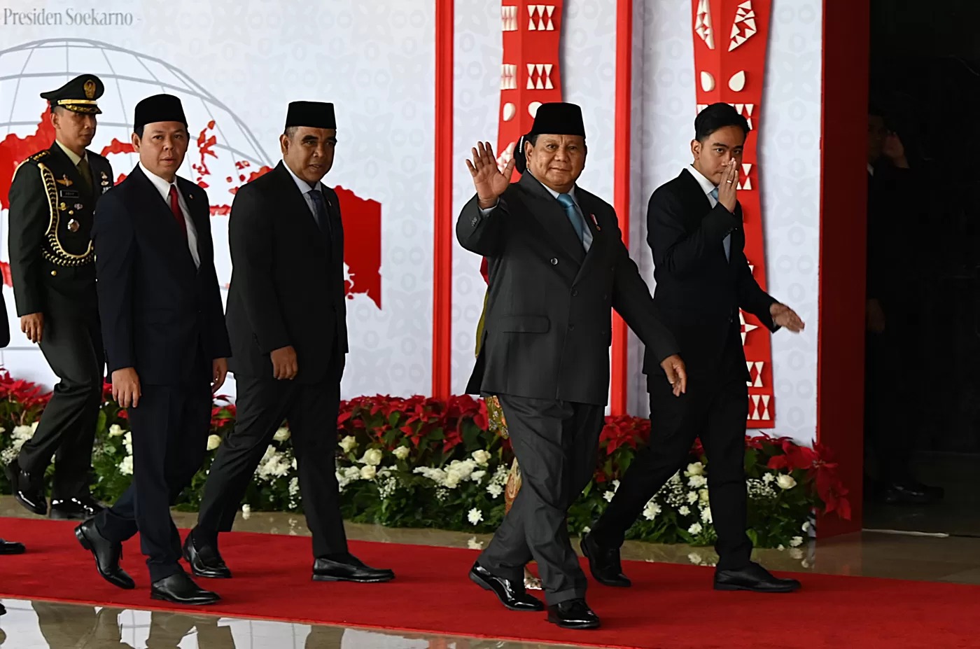 Presiden RI Prabowo Subianto saat hadir sidang Tahunan MPR Bersama DPR dan DPD RI di Kompleks Parlemen, Senayan, Jakarta, Jumat (15/8).