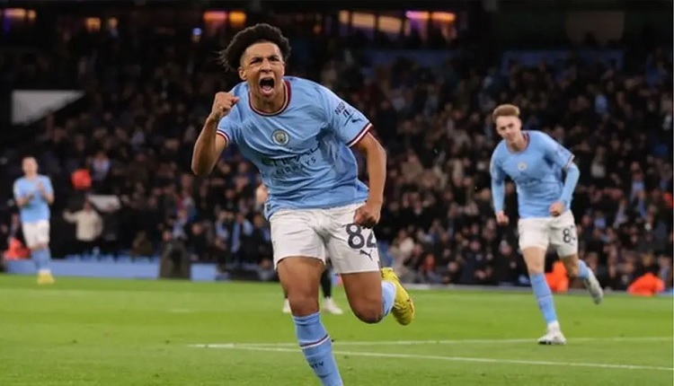 Rico Lewis, pemain muda Manchester City. (Sumber: Getty Images)