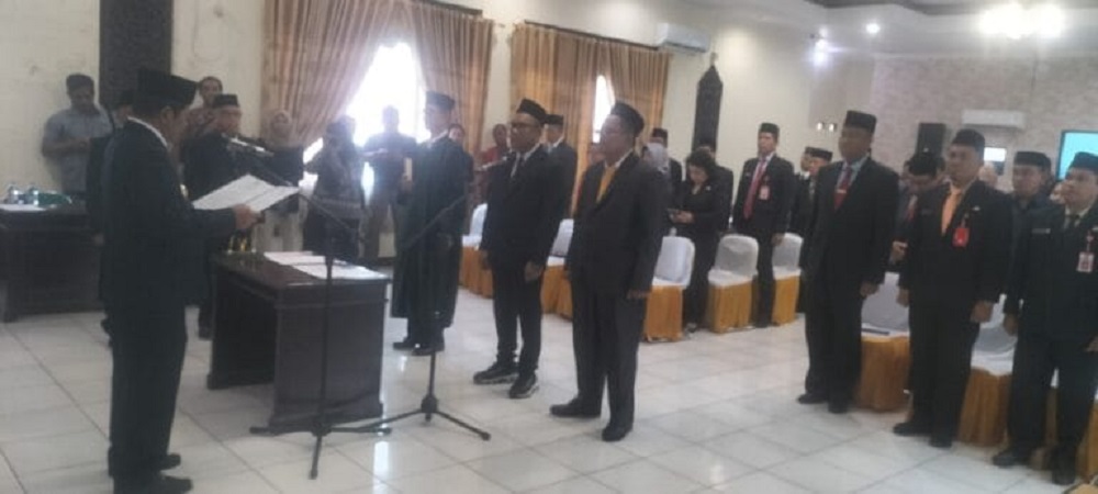 Wakil Bupati Barito Selatan, Khristianto Yudha, saat melantik Direktur RSUD Jaraga Sasameh Buntok di Aula Setda Barsel, Kamis (21/8/2025).