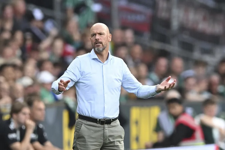 Bayer Leverkusen Erik ten Hag, juru taktik yang baru saja direkrut pada Mei 2025. (Sumber: Carmen Jaspersen/dpa via AP)