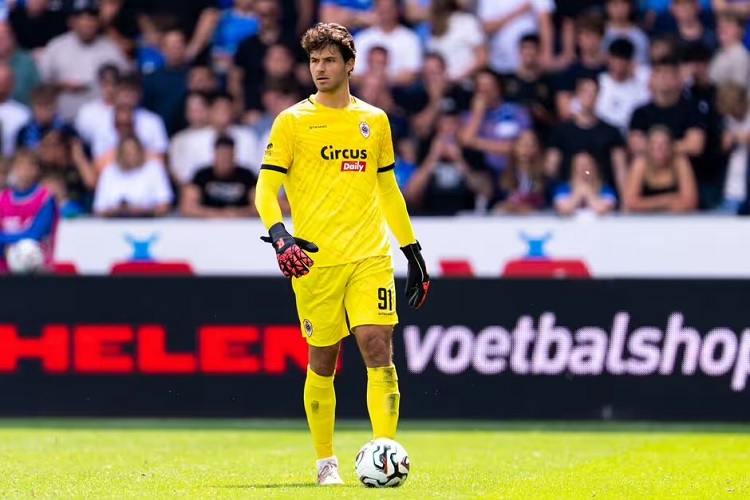 Senne Lammens, rekrutan anyar Manchester United. (Sumber: Getty Images)