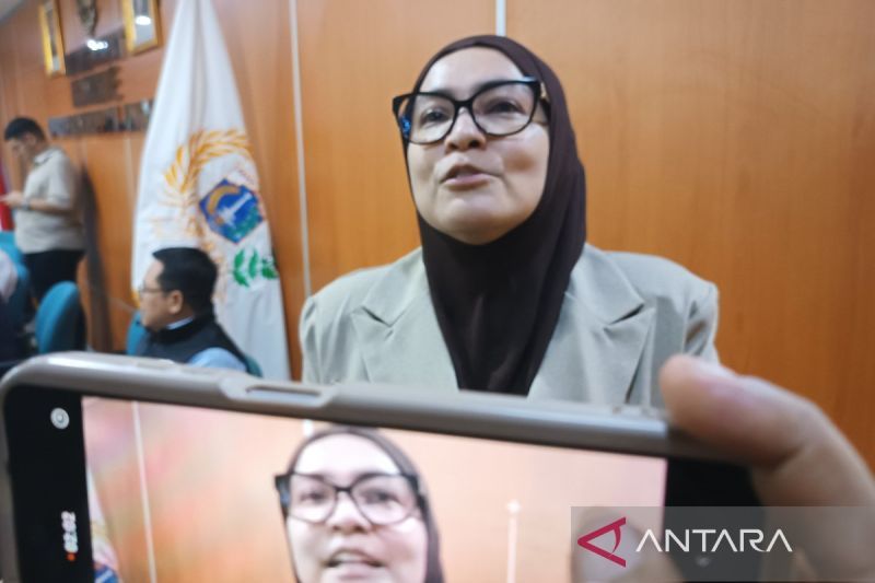 Anggota Pansus Penyelenggaraan Pendidikan DPRD DKI Jakarta Astrid Khairunisha memberi keterangan di Jakarta, Rabu (3/9/2025). KHAERUL IZAN/ANTARA