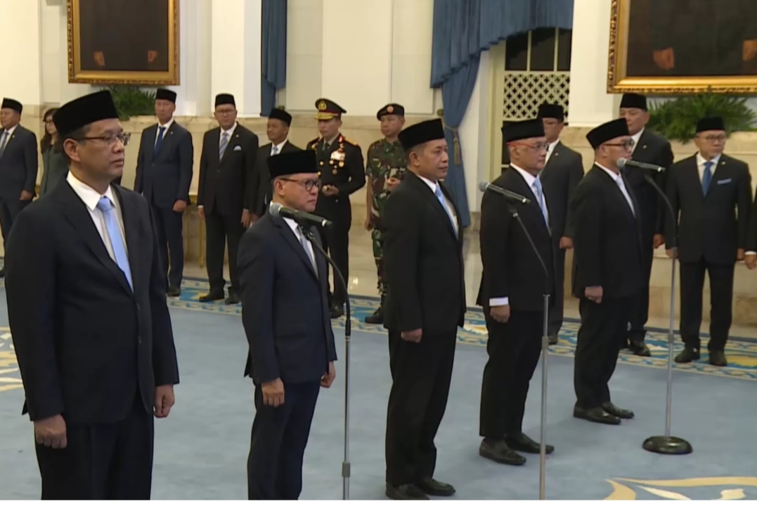 Pelantikan menteri oleh Presiden Prabowo.