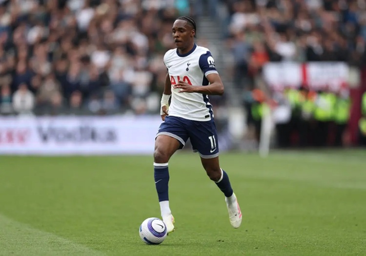 Mathys Tel, striker muda Tottenham Hotspur. (Sumber: Ryan Pierse/Getty Images)