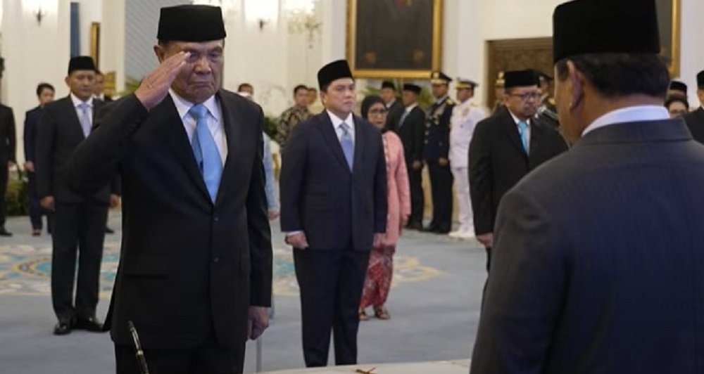 Letjen (Purn) TNI Djamari Chaniago ketika dilantik Presiden Prabowo jadi Menko Polkam.