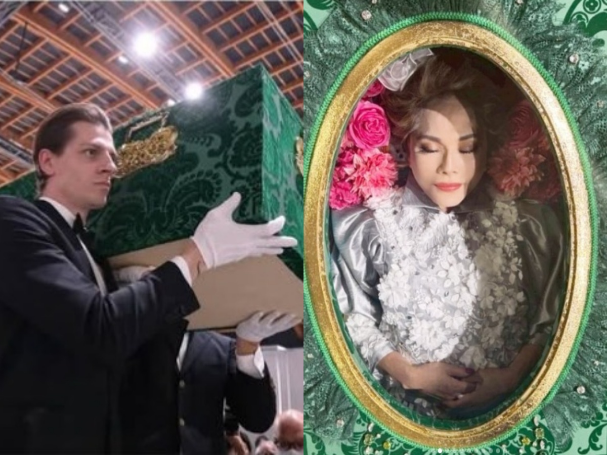 Ratna Sari Dewi Soekarno, istri mendiang Presiden pertama RI Soekarno berpose di dalam peti mati berwarna hijau.