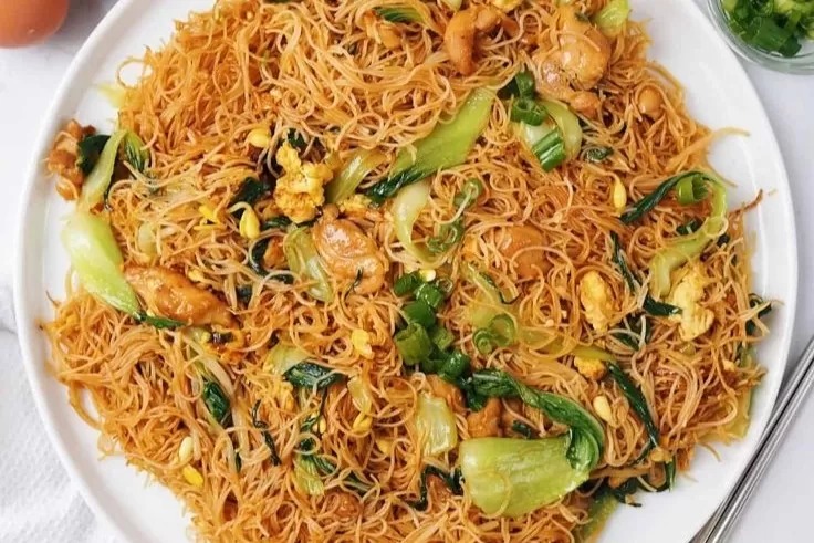 Bihun goreng bumbu ulek.