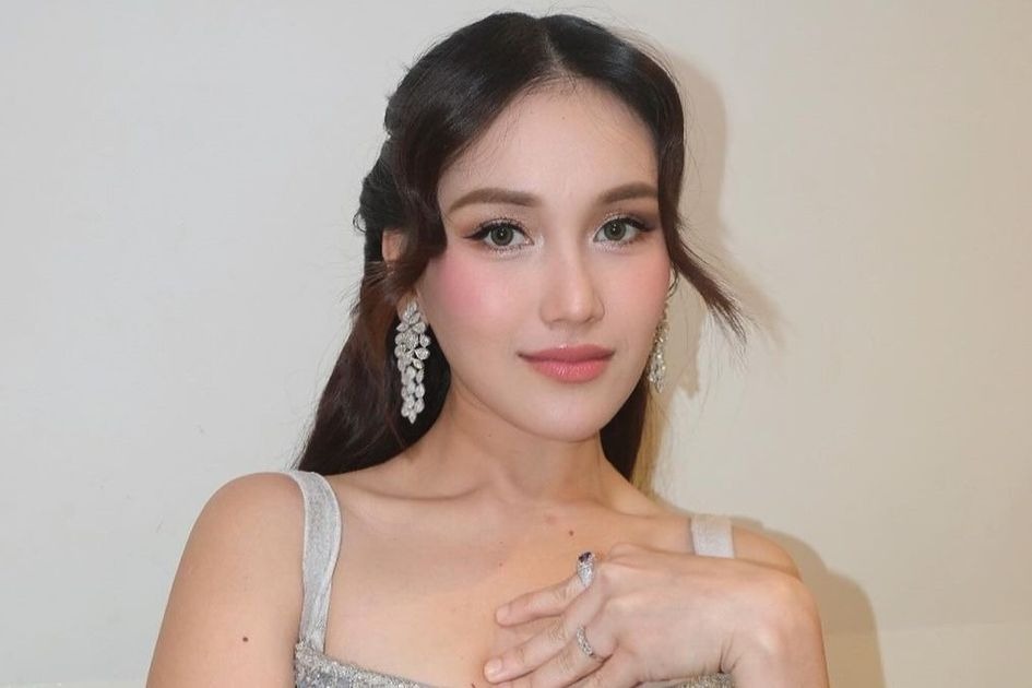 Ayu Ting-Ting.