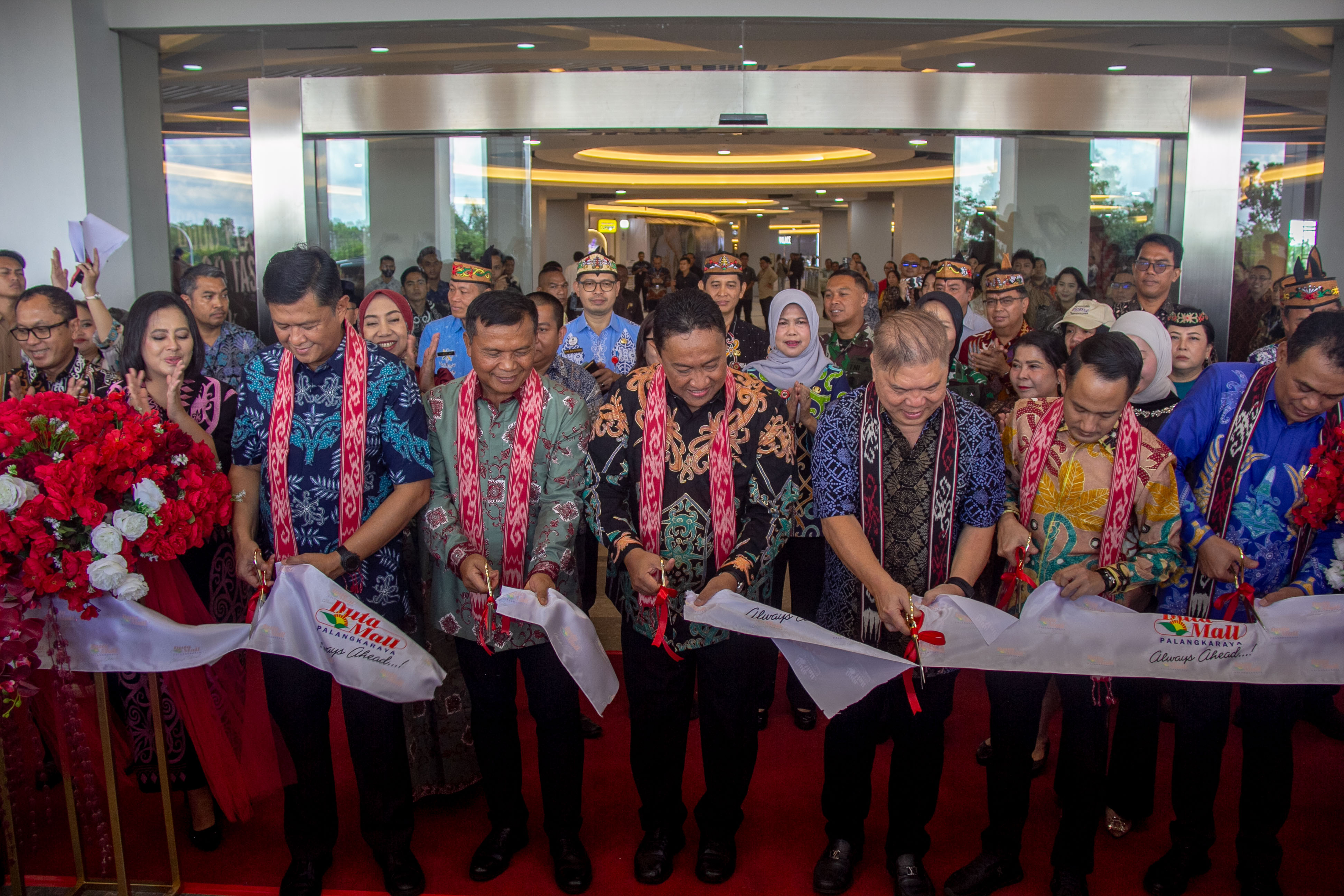 Pembukaan Duta Mall Palangka Raya.ARIEF PRATHAMA/KALTENG POS