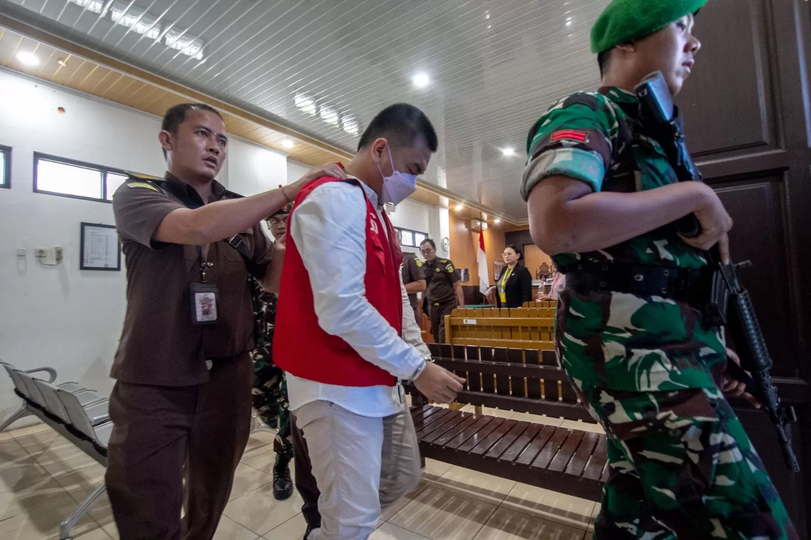 Alvaro, terdakwa pembunuh Nurmaliza usai persidangan di Pengadilan Negeri Palangka Raya.
