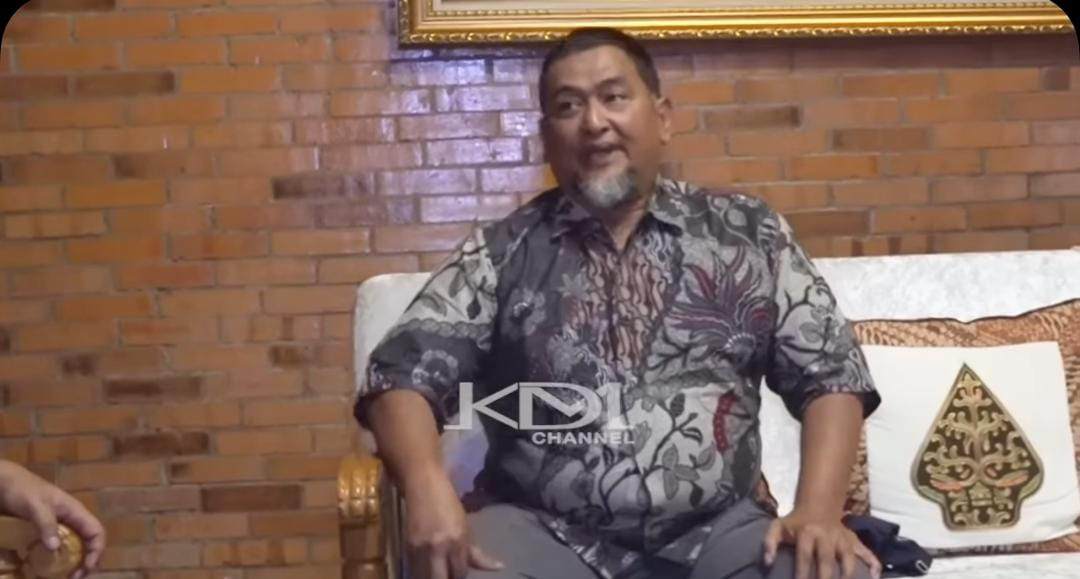 Ketua RW 9 Wahyu saat podcast bersama Kang Dedi Mulyadi.