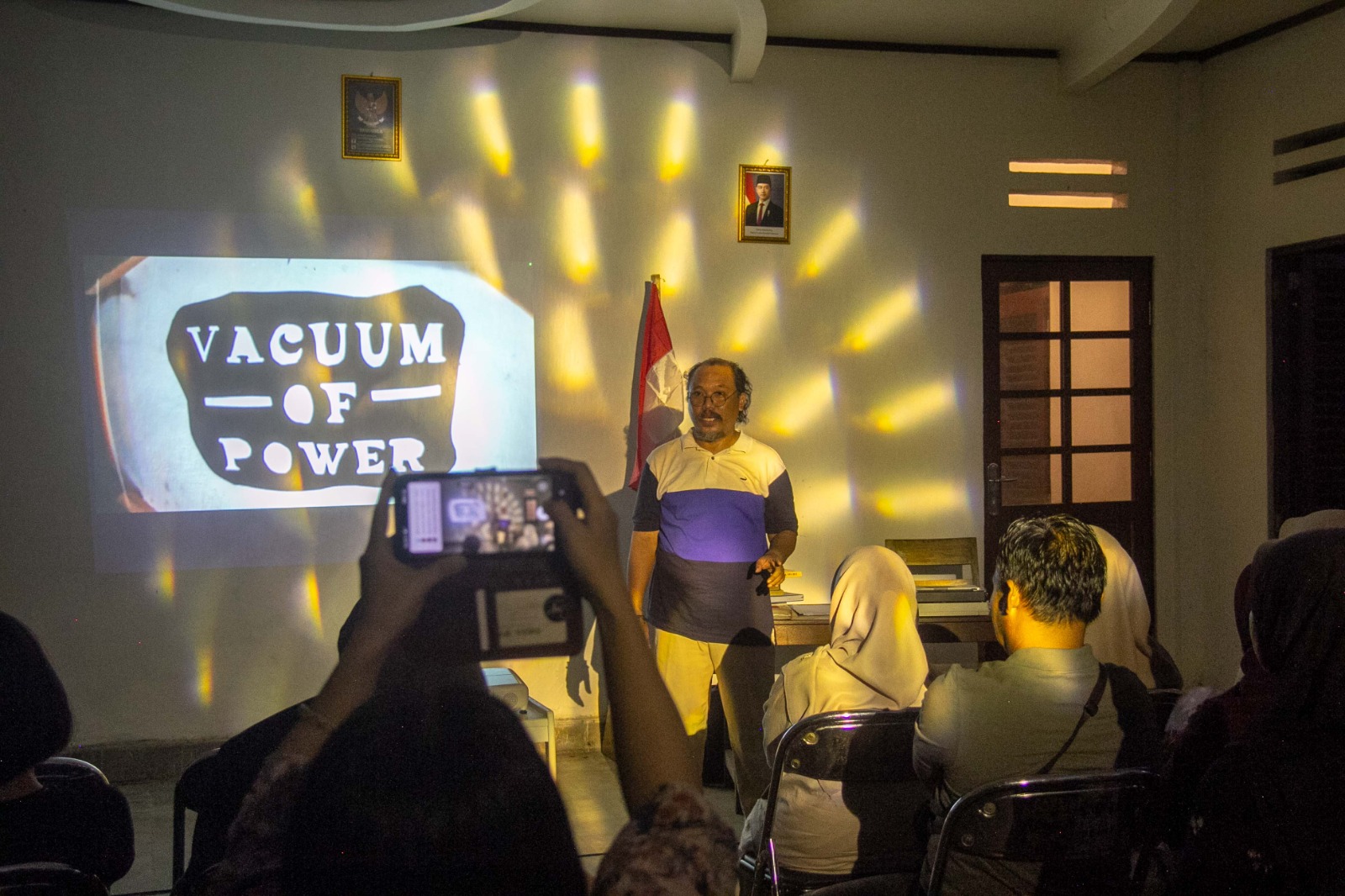 Pertunjukan Teater &ldquo;Tjilik Riwut: A Message of Struggle.ARIEF PRATHAMA/KALTENG POS
