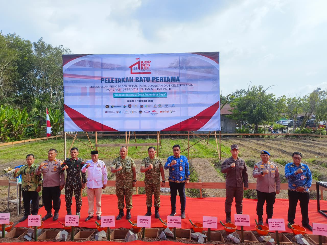 Peletakan batu pertama pembangunan Koperasi Merah Putih