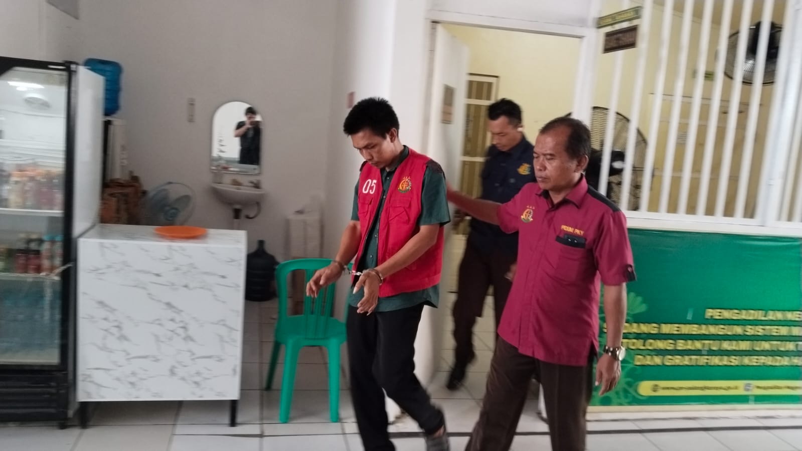 Jhony Van Basten saat menjalani sidang.AGUS JAYA/KALTENG POS