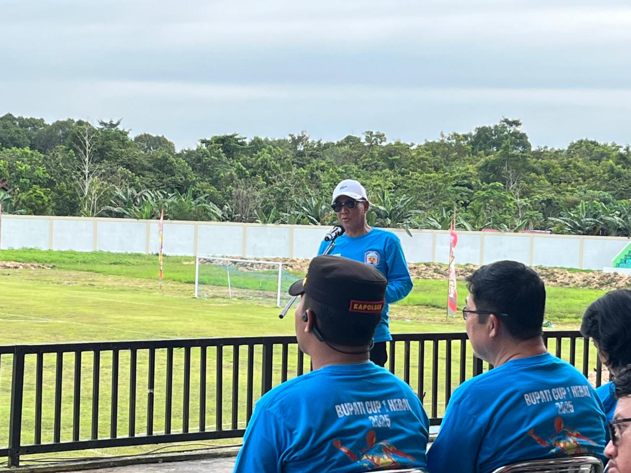 Heriyus saat membuka turnamen sepak bola Bupati Cup I.HUMAS