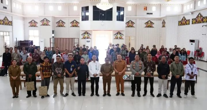 Heriyus bersama peserta Pelatihan Peningkatan Kapasitas Pengurus KDKMP Tahun 2025.HUMAS