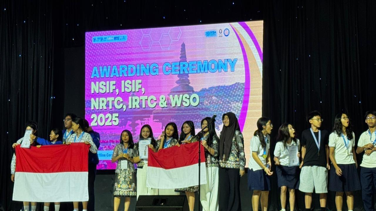 Pelajar Kalimantan Tengah meraih 3 medali emas pada ajang Sains Internasional 11 - 15 November Bali.