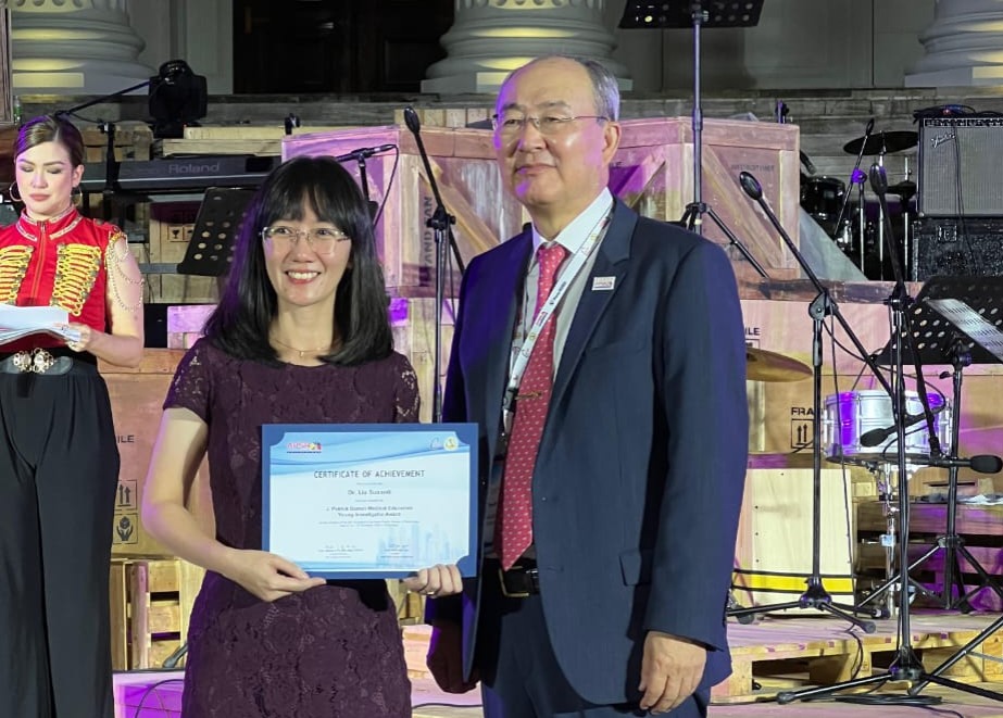 dr Lia Susanti meraih APSR / J. Patrick Barron Medical Education Young Investigator Award 2025.DOK PRIBADI