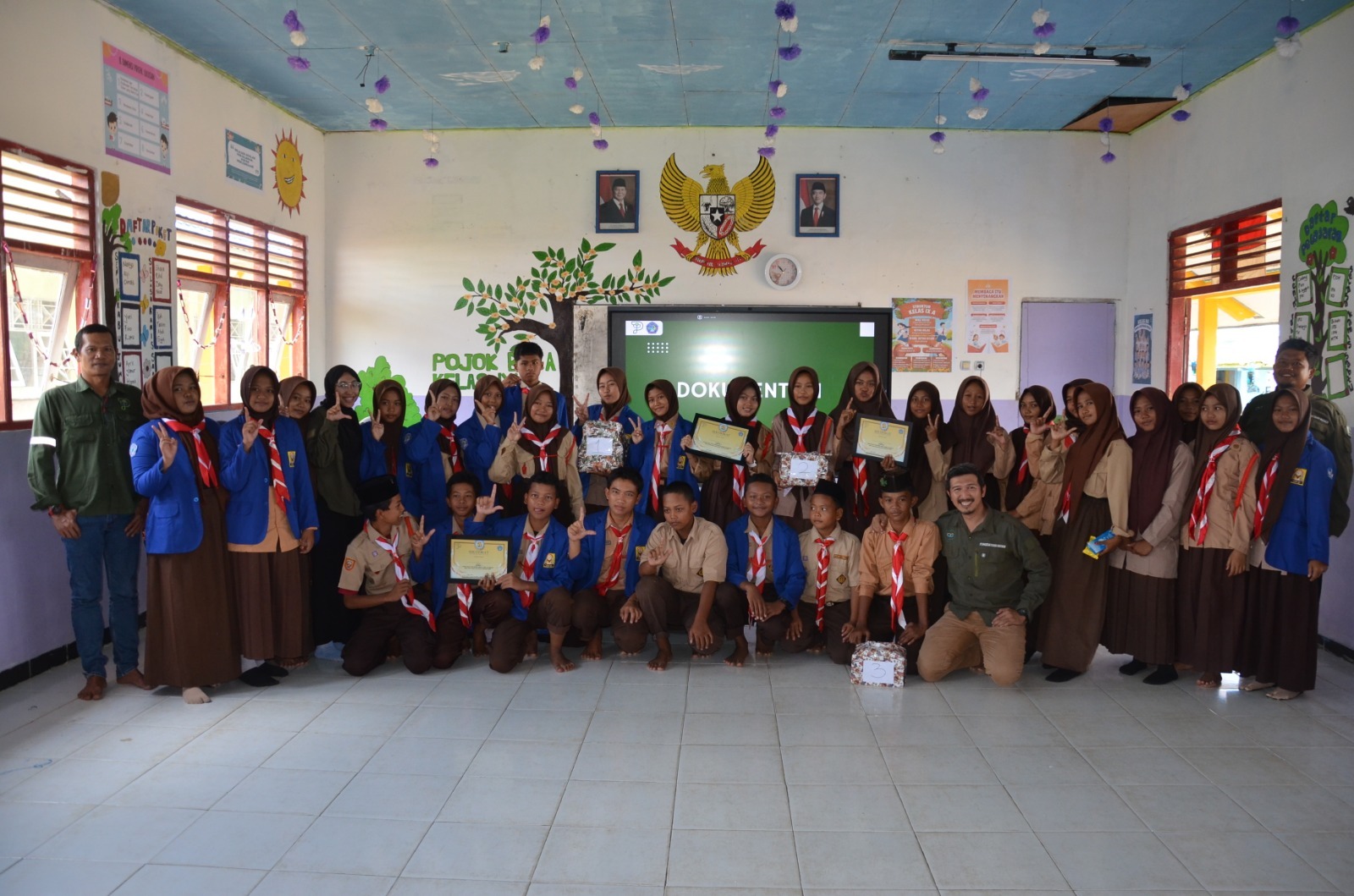 Pelajar SMPN 4 Katingan Kuala dan PT PUM berkolaborasi di HCPSN 2025.