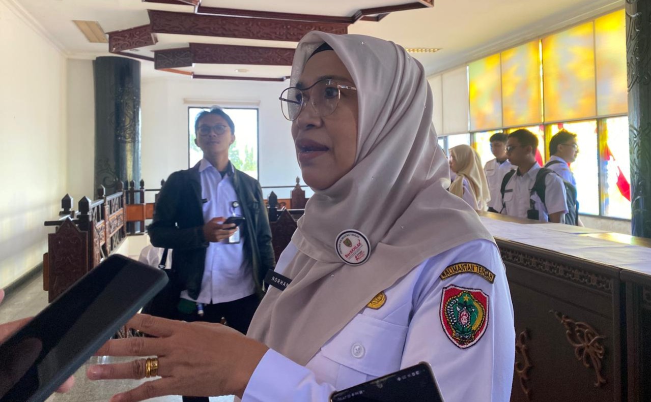 Kepala Dinas Dagperin Kalteng, Norhani
