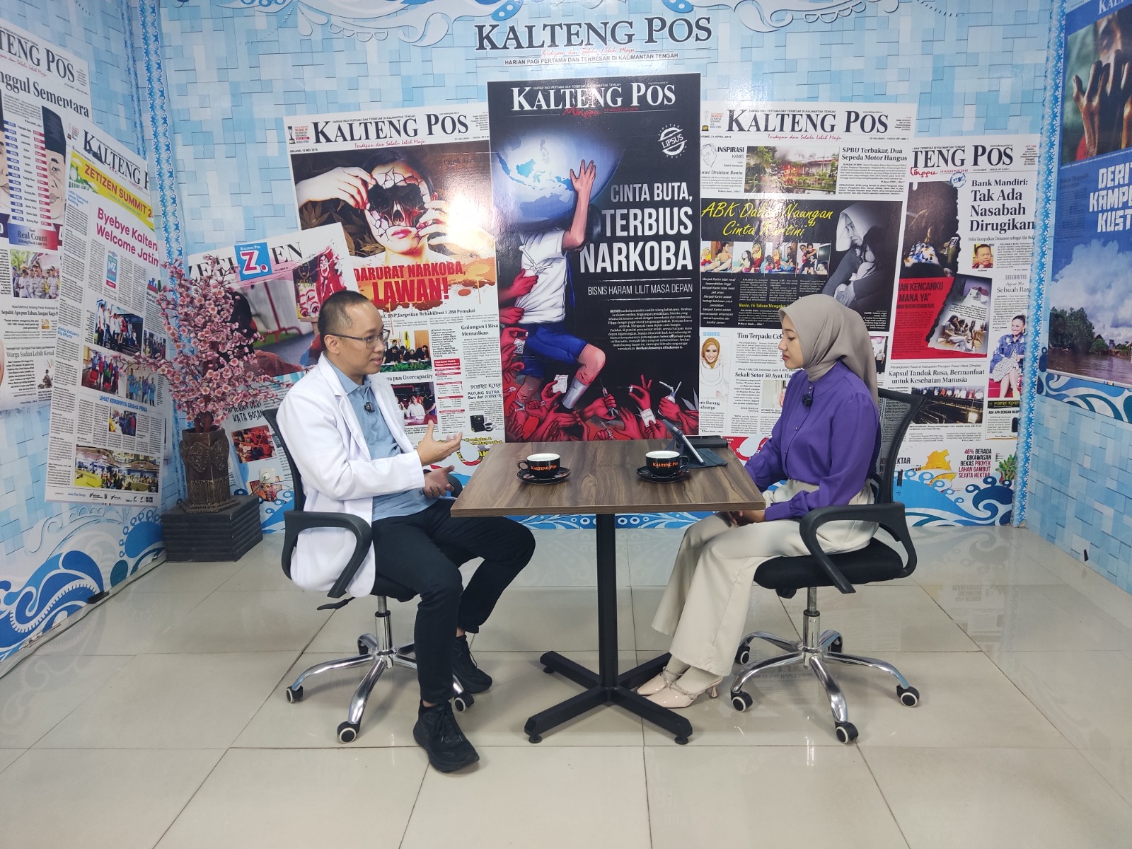 Dokter Spesialis Penyakit Dalam RSDDS dr Regy Pradityo Adhie berbincang di Podcast Ruang Redaksi.ARIEF PRATHAMA/KALTENG POS