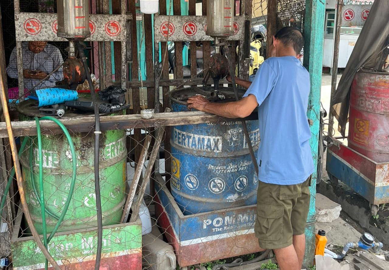 Pengecer BBM di Puruk Cahu.IRPAN JURAYZ/KALTENG POS