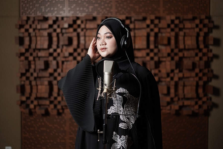 Fadhilah Intan remake &lsquo;Kepada Hati&rsquo; sebagai Soundtrack Sinetron Bunga Mawar Terindah. MYMUSIC RECORDS