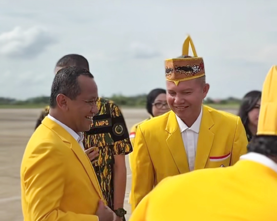 Bupati Gunung Mas, Jaya Samaya Monong menyambut kedatangan Bahlil Lahadalia.INSTAGRAM
