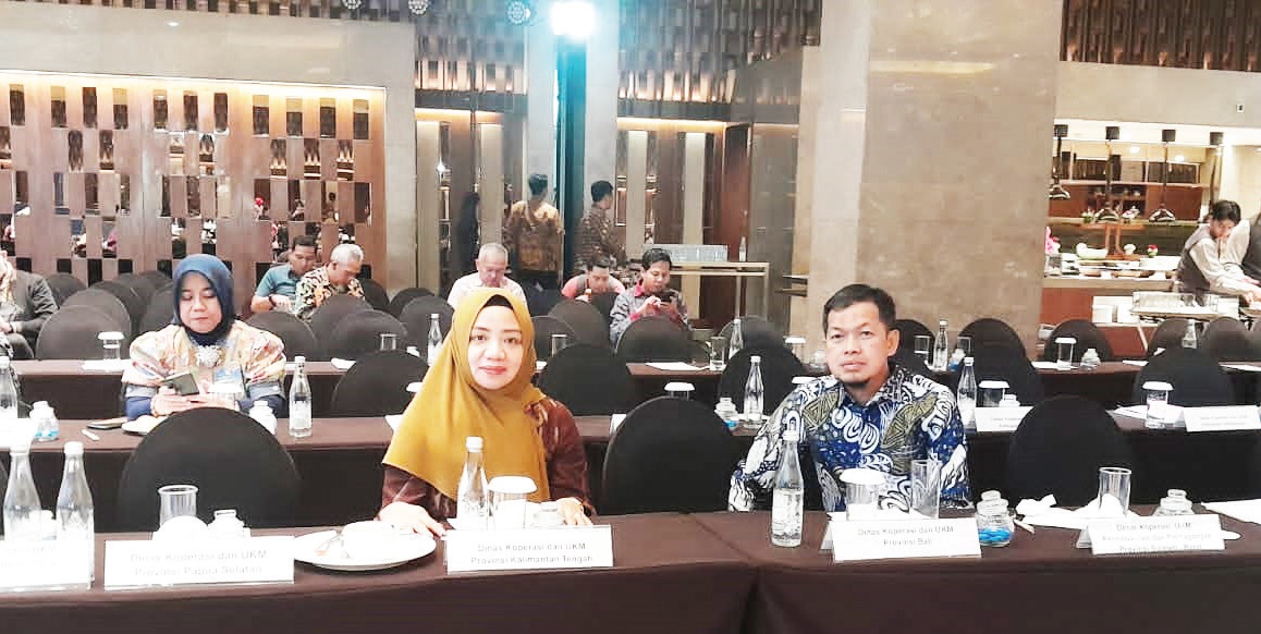 RAKOR : Kadiskop dan UKM Kalteng mengikuti Rakor Infrastruktur Publik dan Pembiayaan KUR di Jakarta, Kamis (27/11).