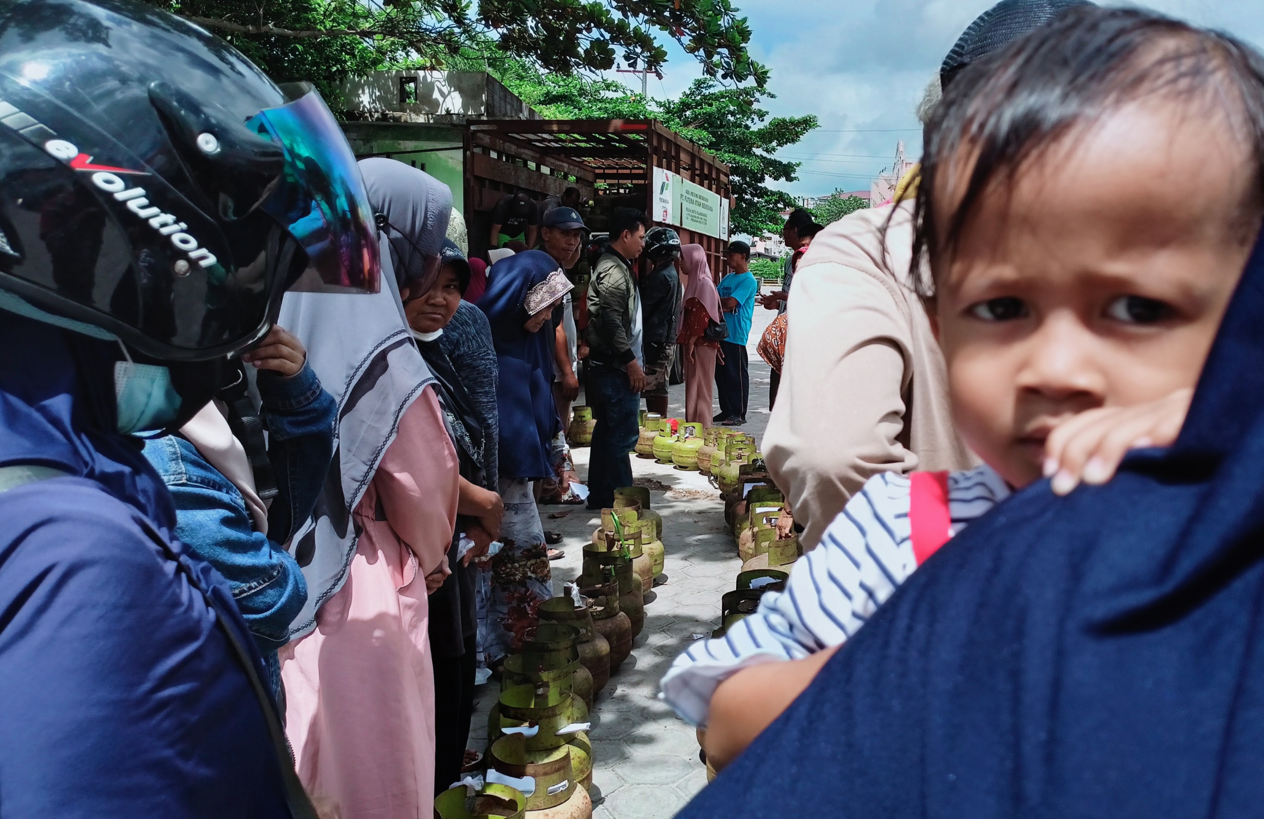 Jelang Natal dan Tahun Baru 2026, Menteri ESDM Menjamin Pasokan BBM dan Elpiji di Kalteng Akan Lancar