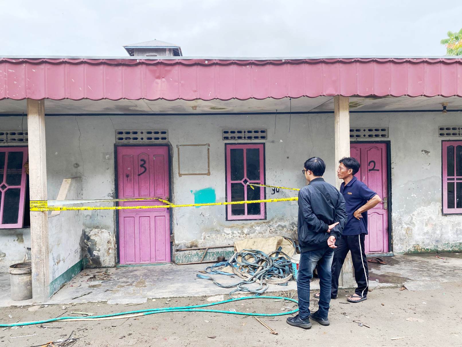 Lokasi barak yang ditemukan granat. MIFTAH/KALTENG POS