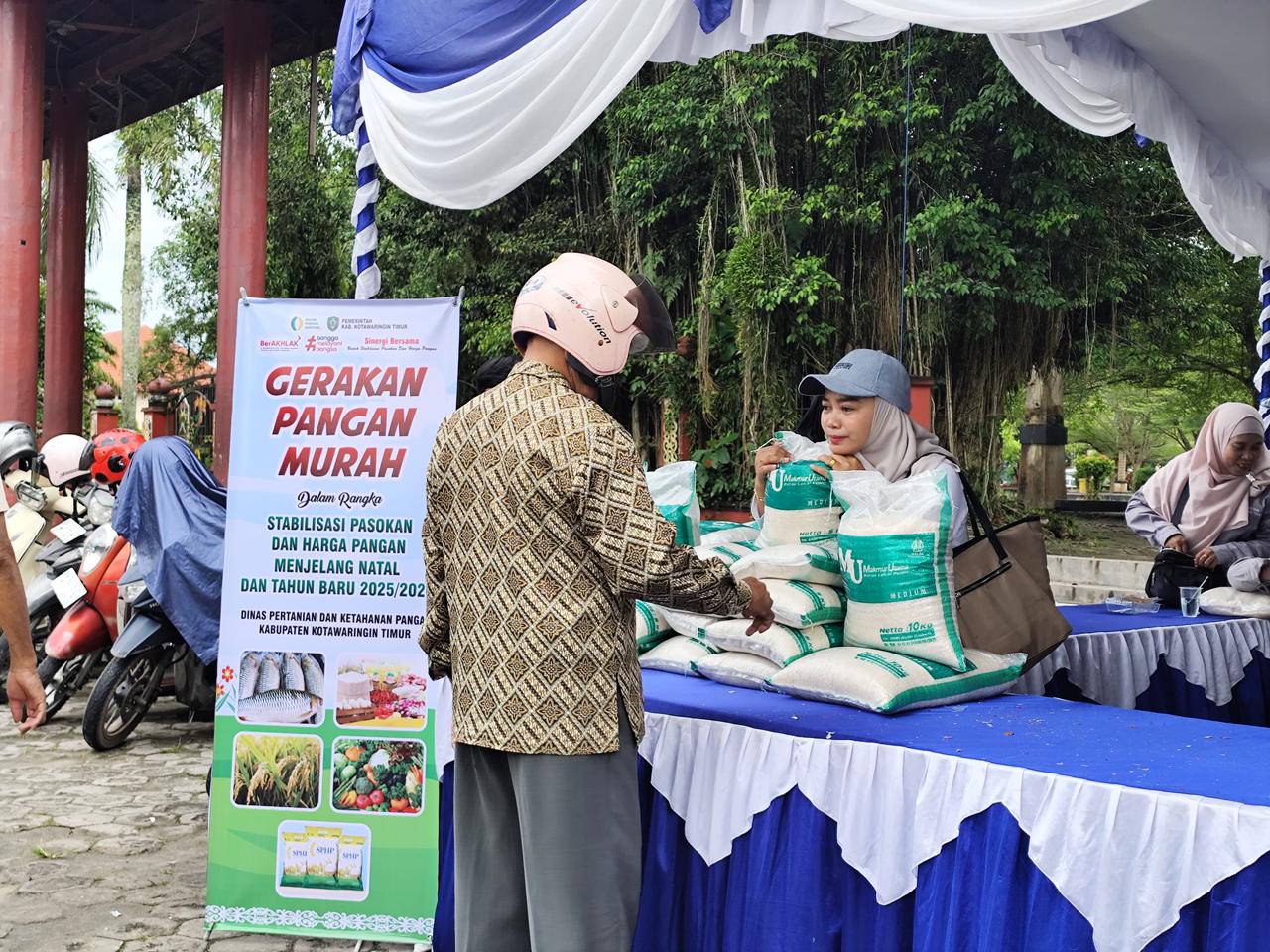 Pasar murah di Sampit.MIFTAH/KALTENG POS
