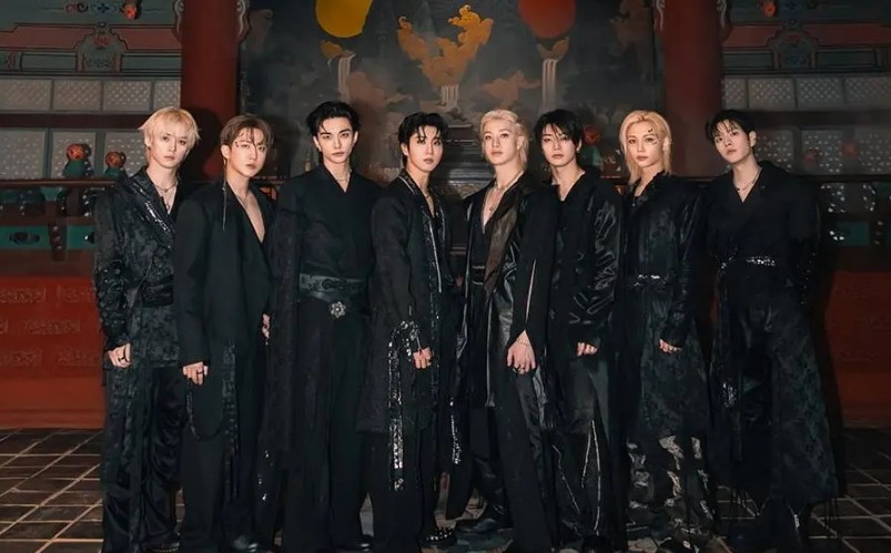 Stray Kids Debut No. 1 di Billboard lewat