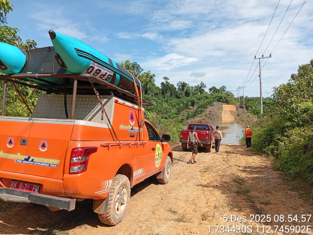 BPBD Kotim menuju lokasi banjir.