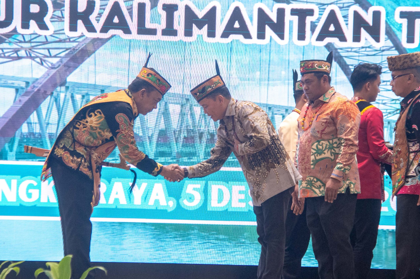 Gubernur H Agustiar Sabran bersama Agus Sahat S.T. Lumban Gaol.ARIEF PRATHAMA/KALTENG POS
