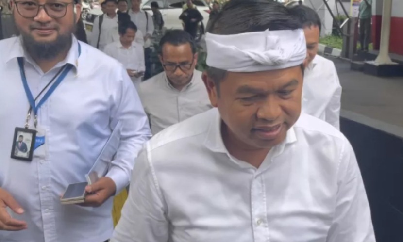 Gubernur Jabar Dedi Mulyadi menyambangi Gedung Merah Putih KPK, Jakarta, Kamis (11/12).RIDWAN/ JAWAPOS.COM