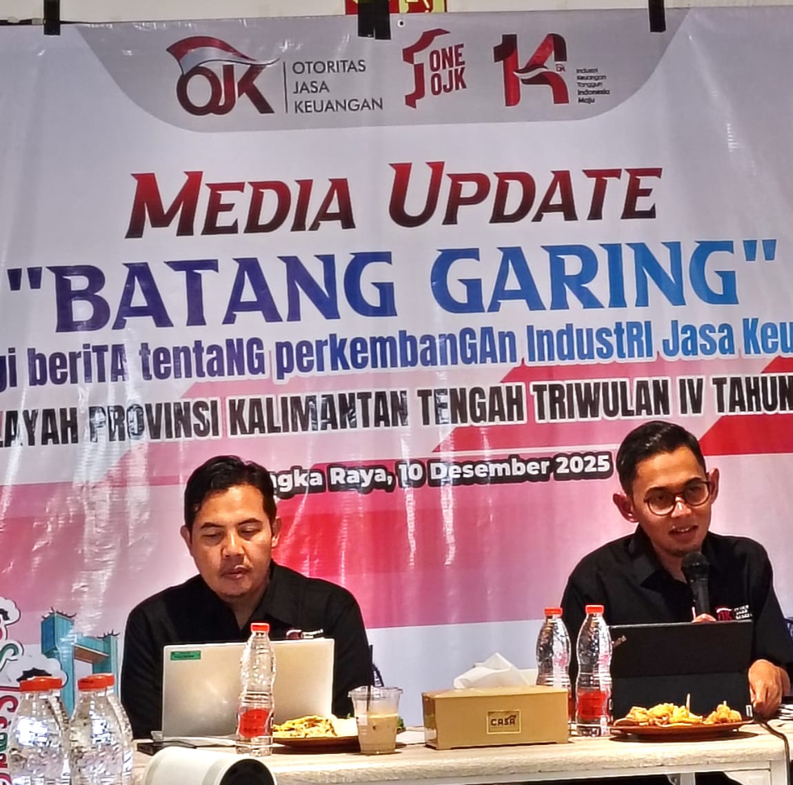 Kepala OJK Kalteng Primandanu Febriyan Aziz saat di kegiatan Media Update bersama Insan Pers di Kota Palangka Raya, Rabu (10/12).