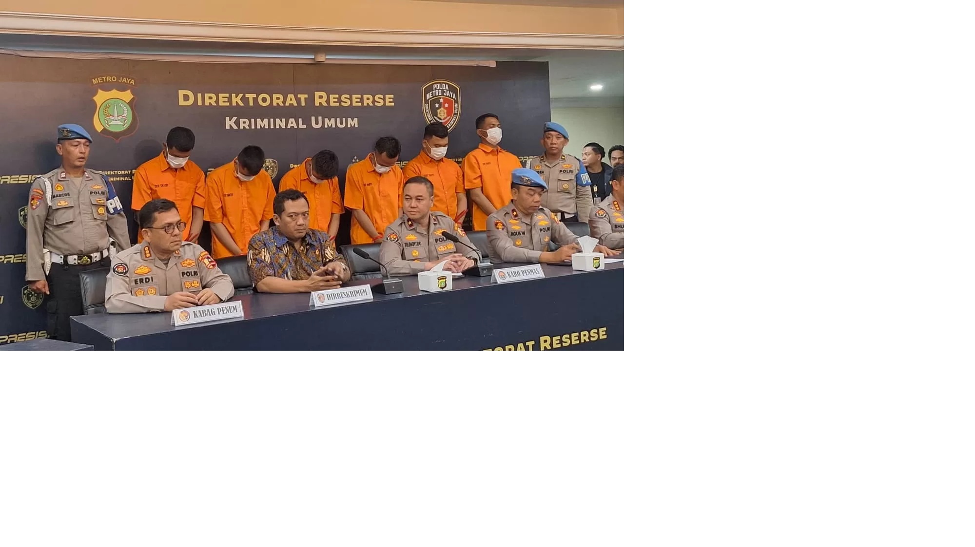 6 Anggota Yanma Mabes Polri jadi tersangka pengeroyokan 2 mata elang (matel) hingga tewas.