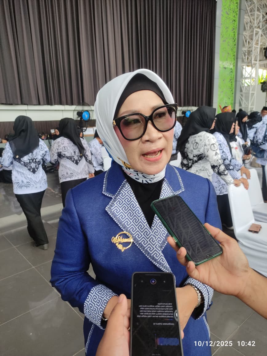 Ketua Komisi I DPRD Barito Utara, Hj Netty Herawati