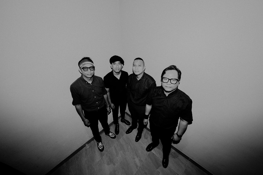 The Rain rilis Cerita Yang Tersimpan untuk single terbaru. HEAVY RAIN RECORDS
