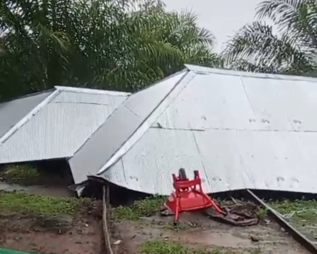 Bangunan roboh